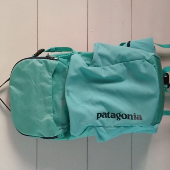 Patagonia Handbags - PATAGONIA Women's Nine Trails Pack 18L - L/XL - Straight Blue